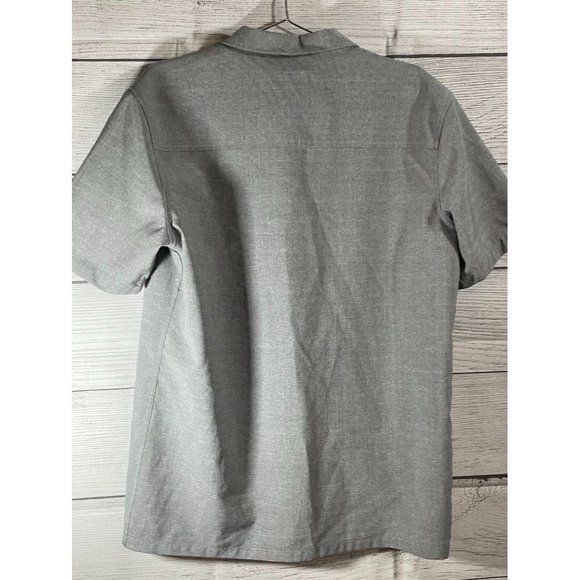 V46 - Men's Grey Short Sleeve Button Up Shirt - Size L - Picture 5 of 7